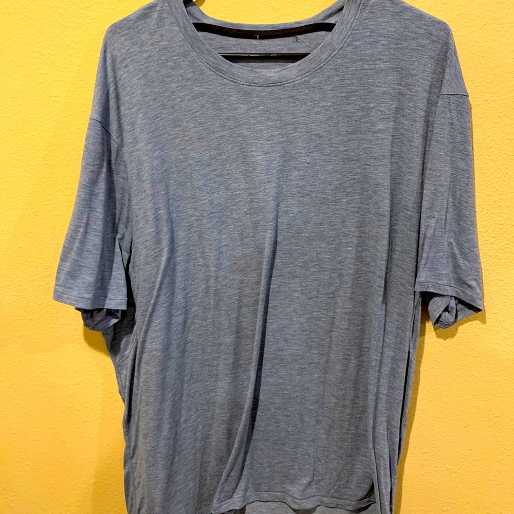 XL tee